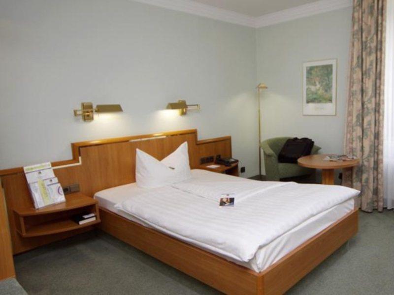 Hotel Parkhotel Wittekindshof 4*