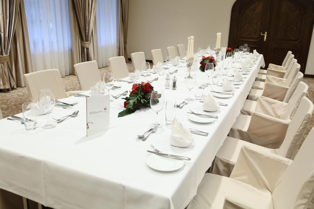 Hotel Parkhotel Wittekindshof 4*