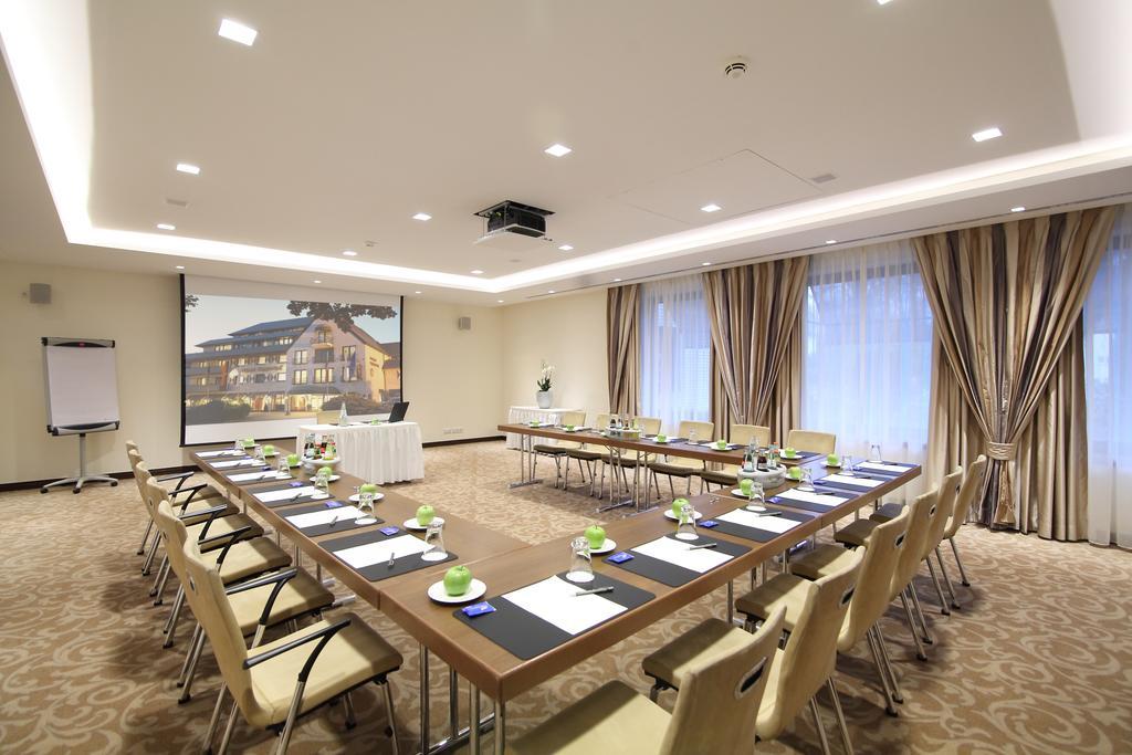 Hotel Parkhotel Wittekindshof 4*