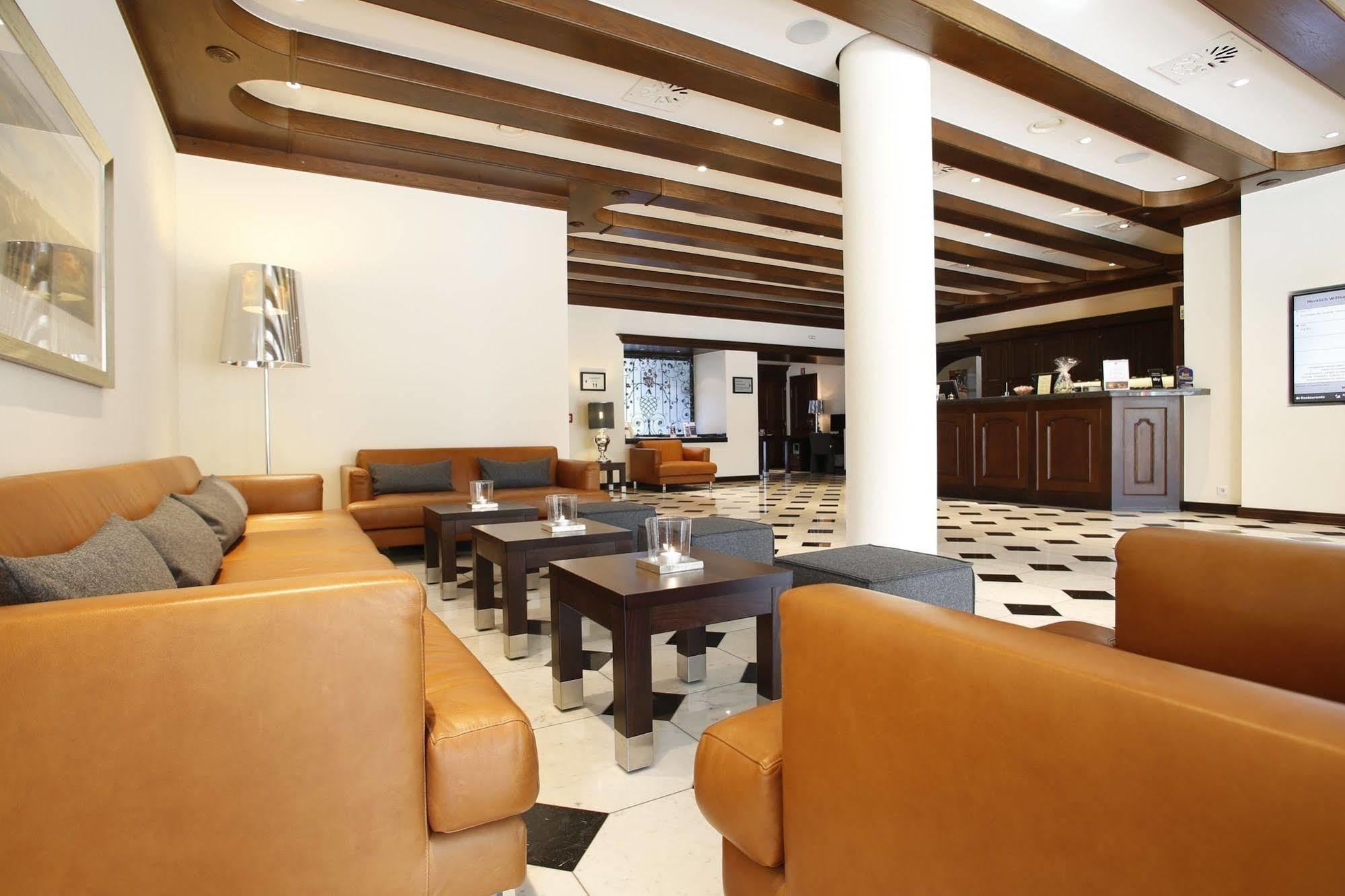 Hotel Parkhotel Wittekindshof 4*